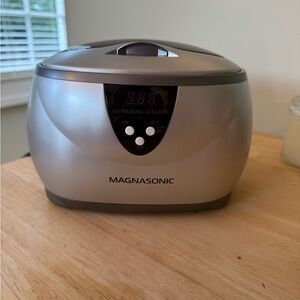 Magnasonic Silver Ultrasonic Cleaner